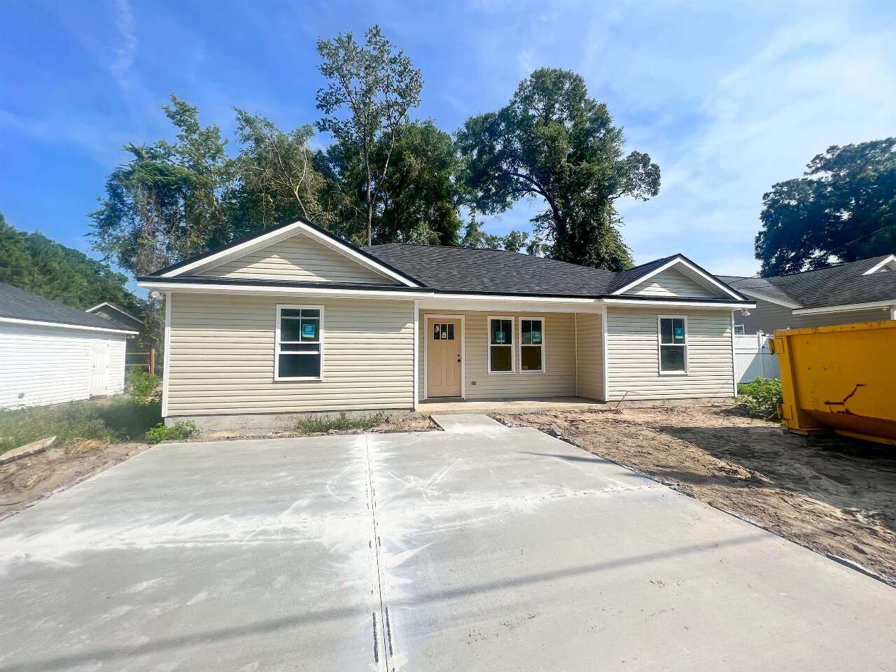 36 Mohawk Trl Crawfordville, FL 32327 in Wakulla Gardens