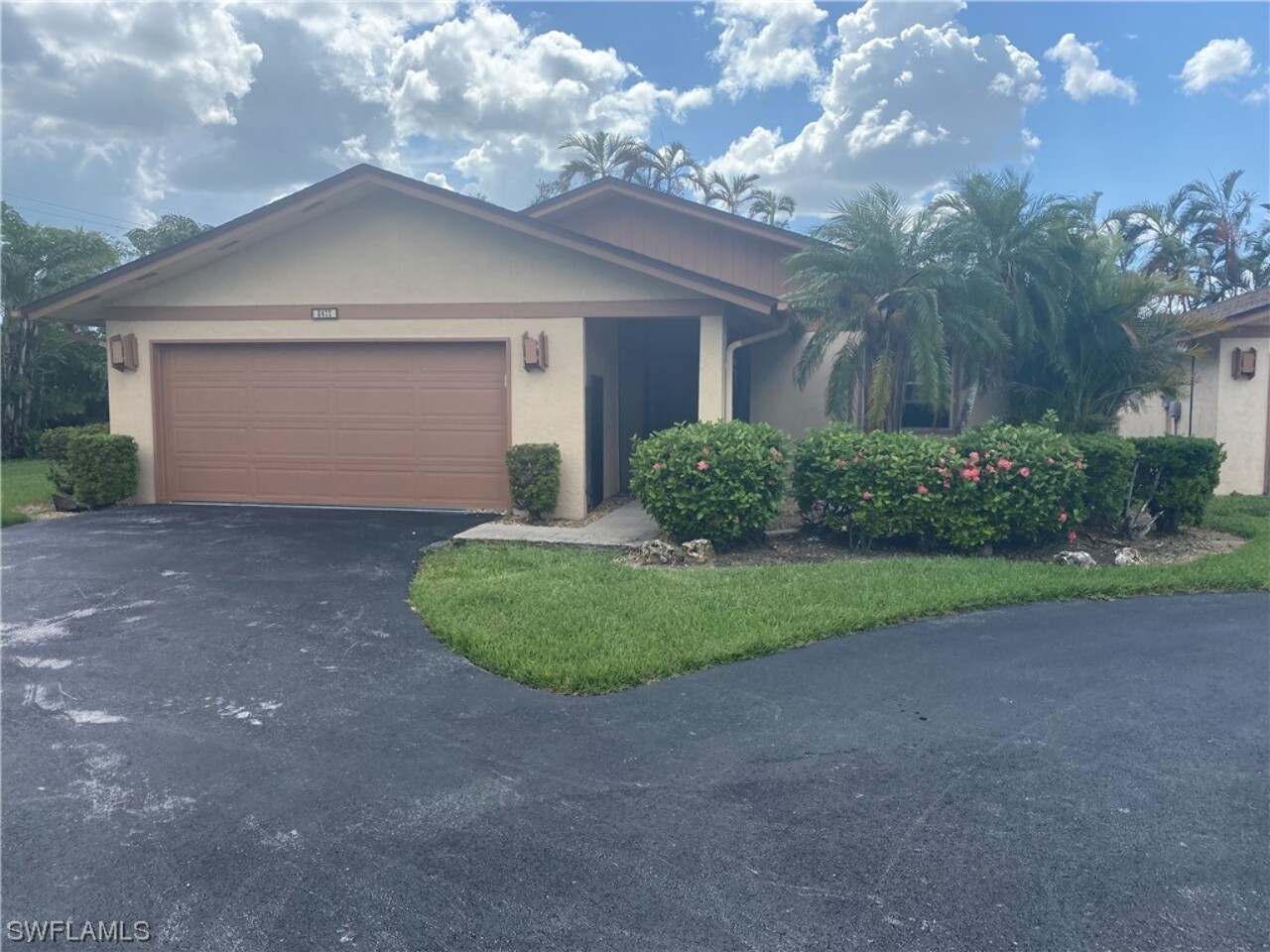 6472 Royal Woods Dr Fort Myers, FL 33908 MLS 223062012