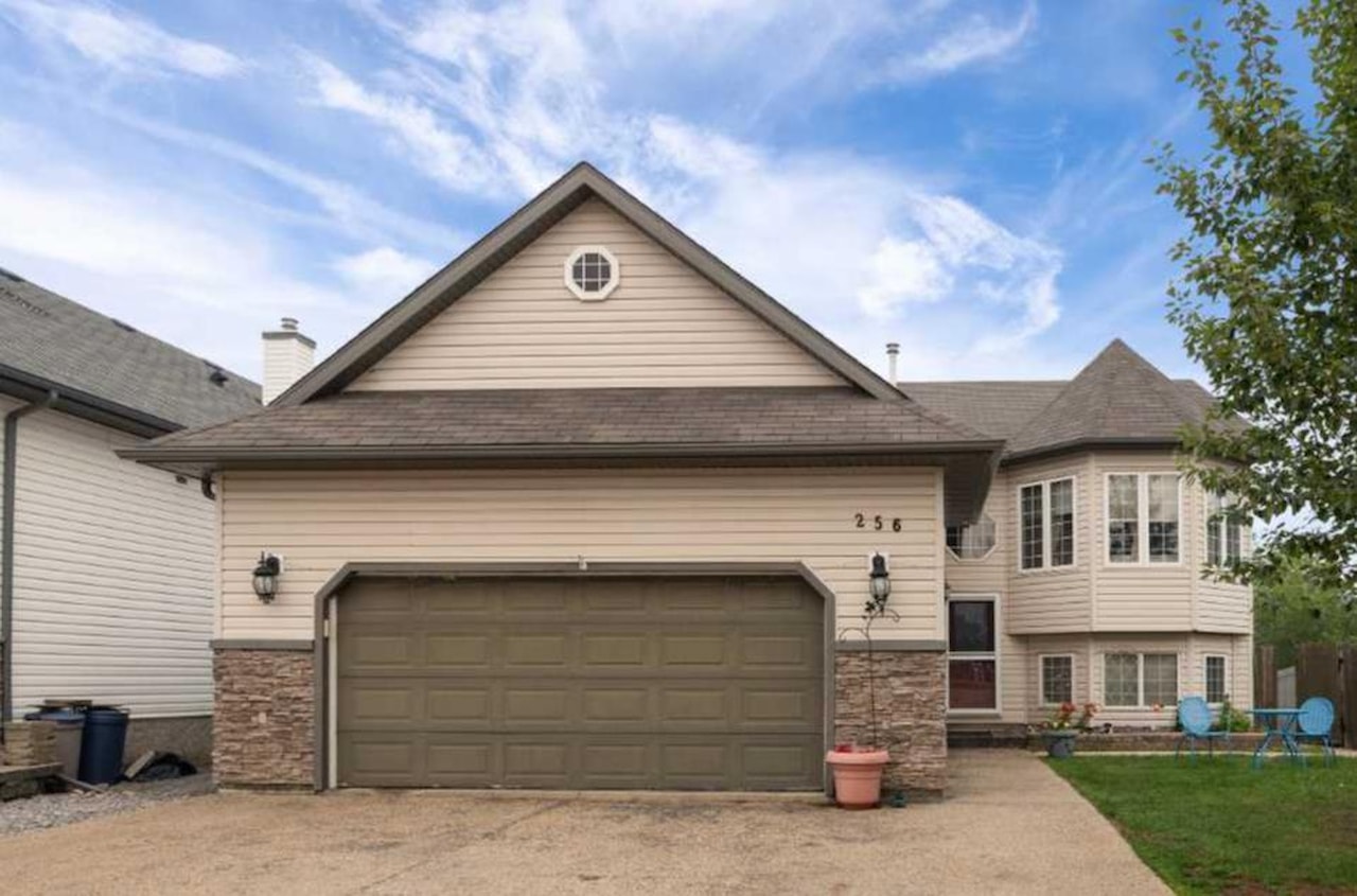 256 Lindstrom Crescent Fort Mcmurray, AB T9K2S MLS® A2058037