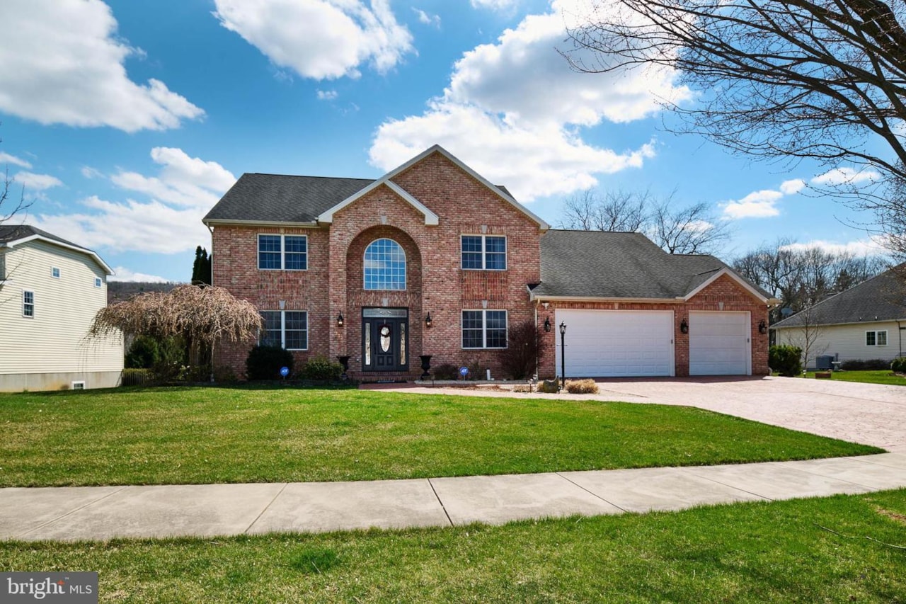 300 Lois Ln State College, PA 16801 home for sale KBB