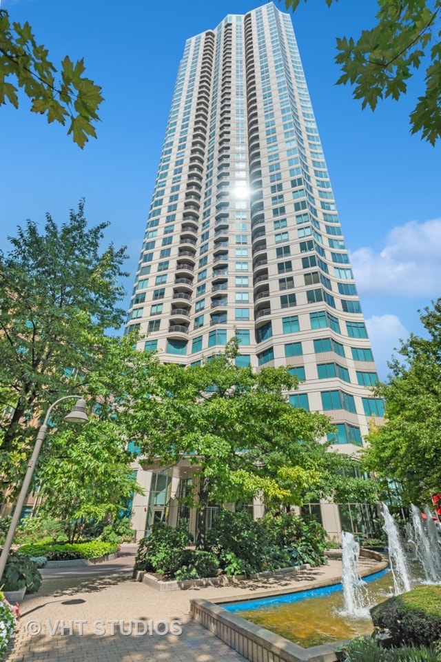 400 N Lasalle Dr 3703 Chicago, IL 60654 MLS 11872516