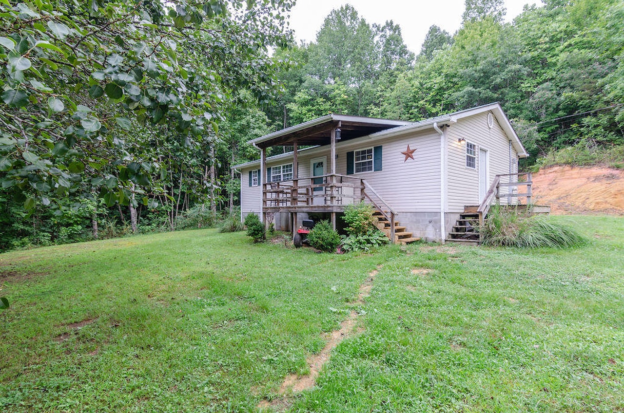 150 Winding Ridge Rd, Whitley City, KY 42653 MLS 23016931 $128,000