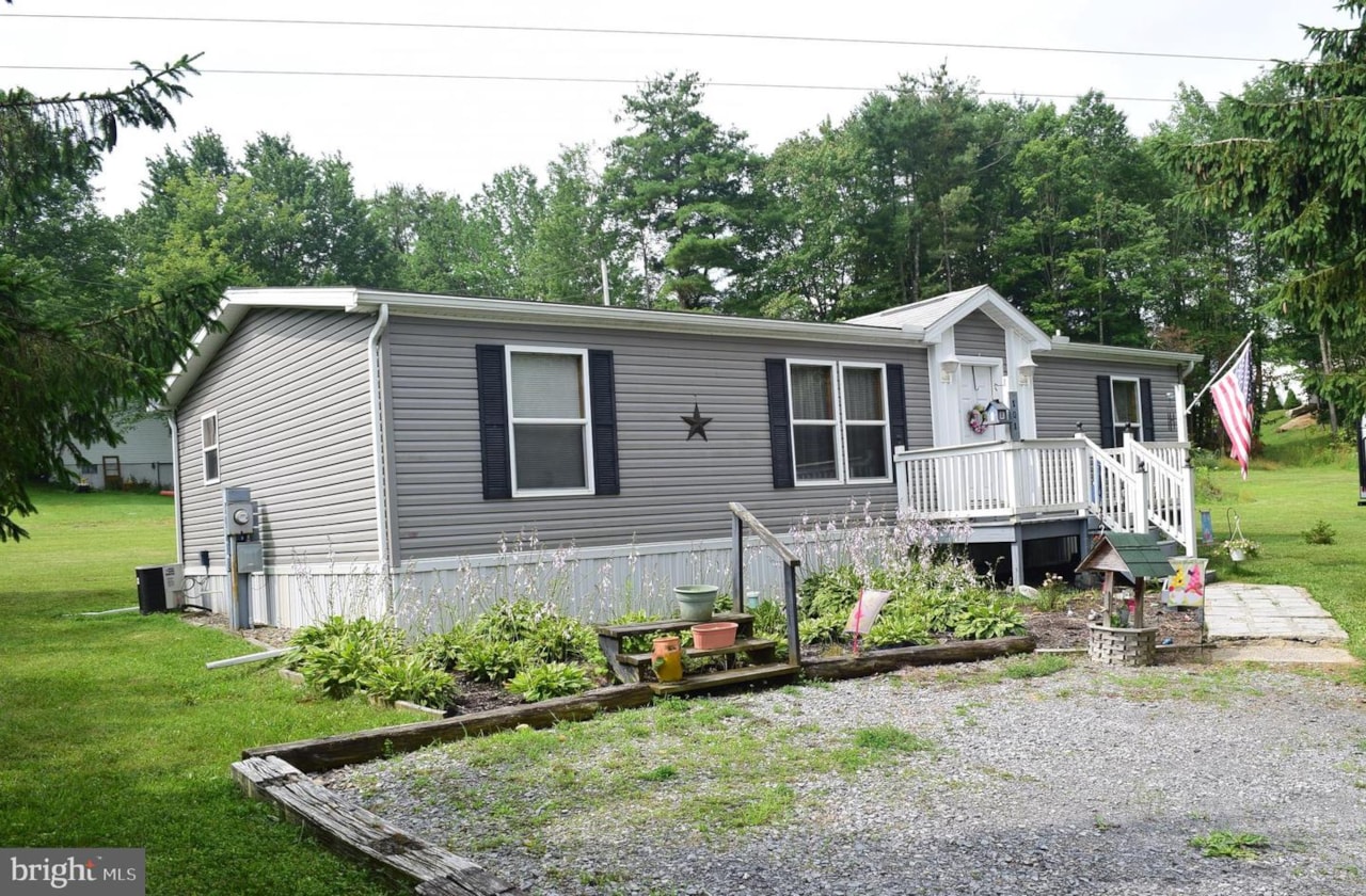 101 W Park Ave Snow Shoe, PA 16874 home for sale KBB