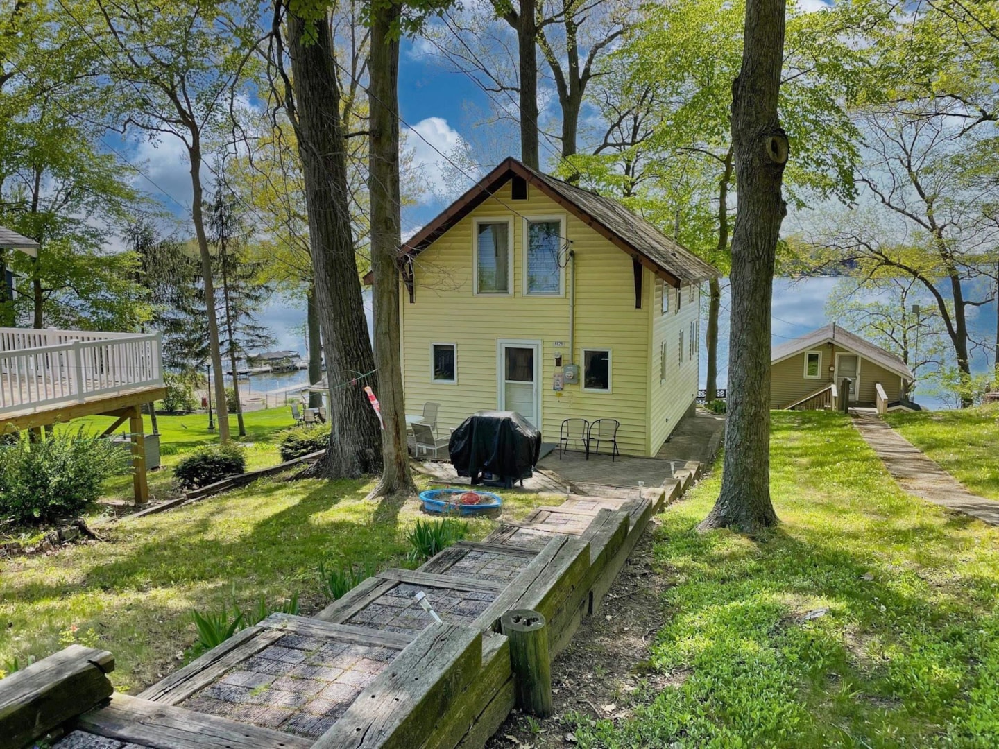 6829 N Kalorama Road Leesburg, IN 46538 MLS 202316173