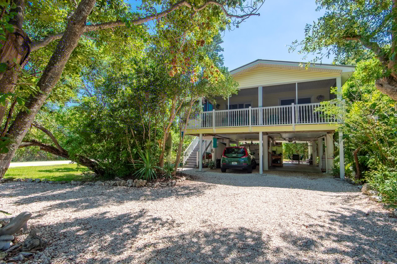 302 Lemon Ave Marathon, FL 33050 MLS 606539