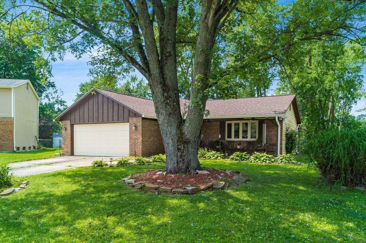 2571 Bretton Woods Drive Columbus, OH 43231 Vision Realty Inc.