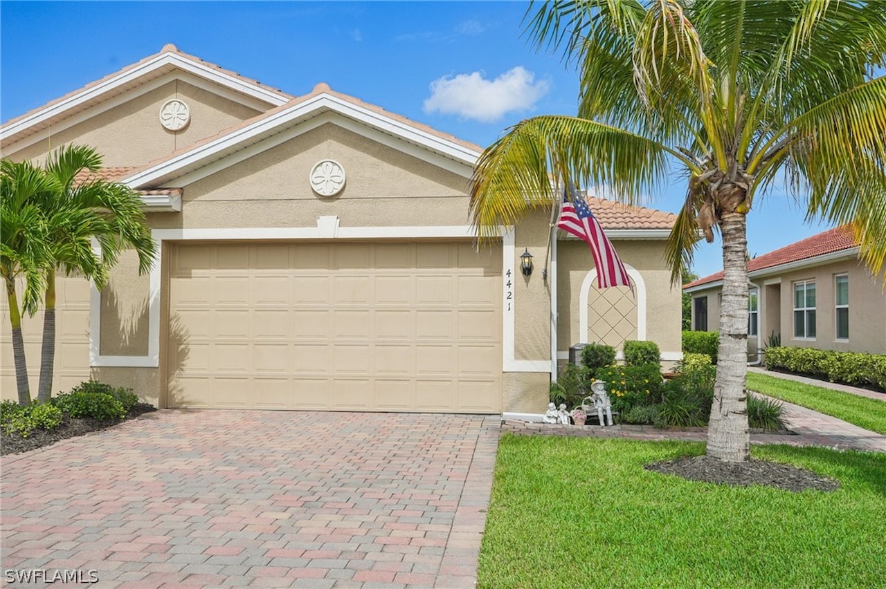 4421 Dutchess Park Rd Fort Myers, FL 33916 MLS 223065292