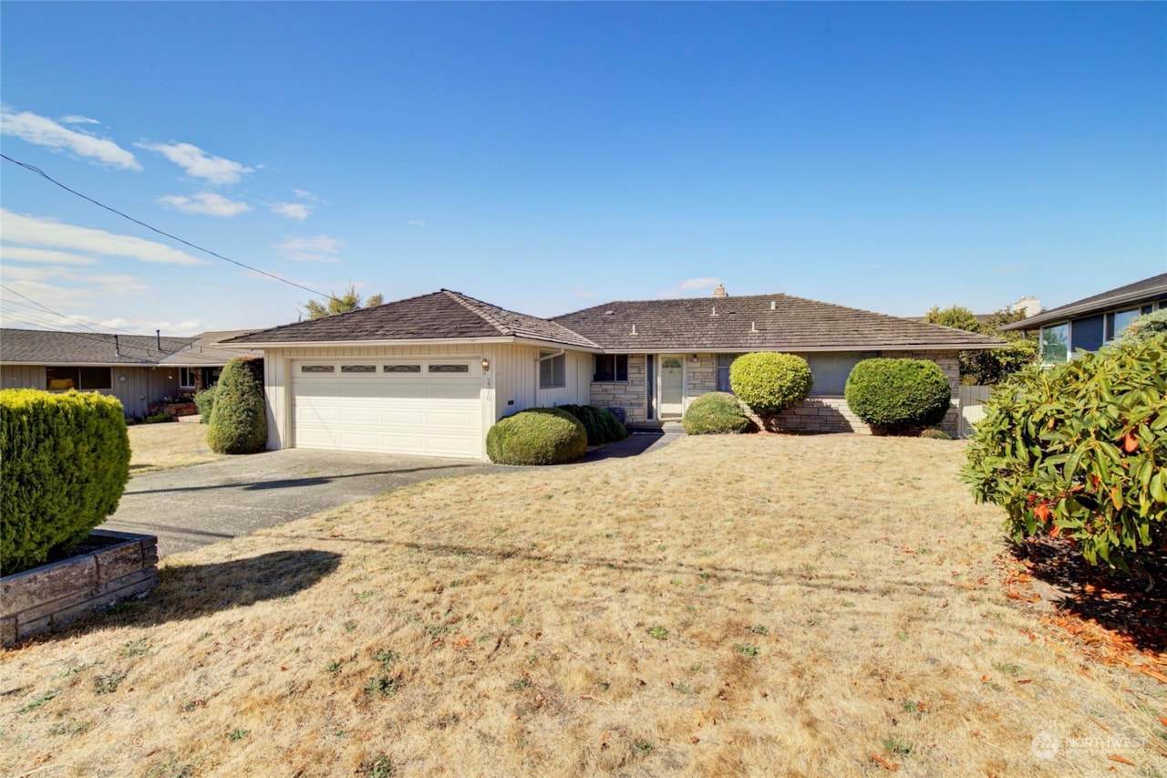 home for sale at 2310 NW 90th St Seattle, WA 705 Ballard/Greenlake