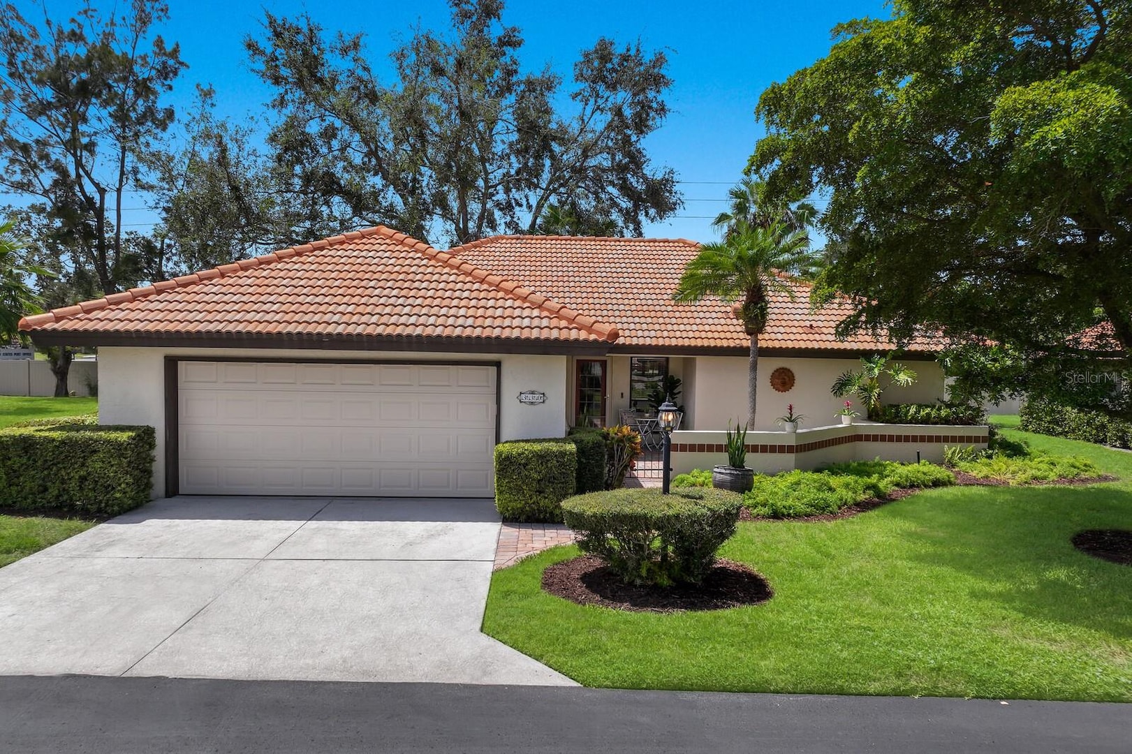 330 Laurel Hollow Dr 49, Nokomis, FL 34275 MLS A4579702