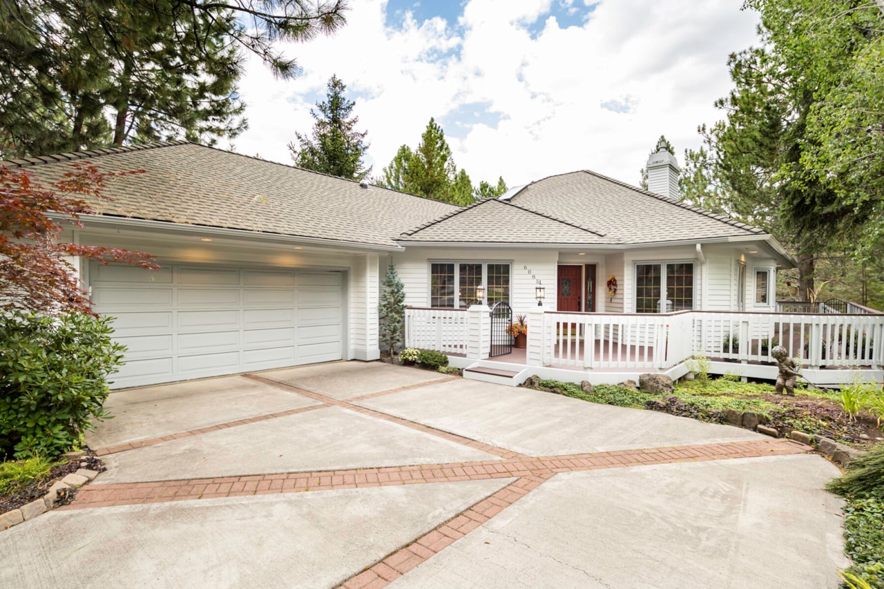 60857 Willow Creek Loop Bend OR 97702 Mtn High Home For Sale MLS