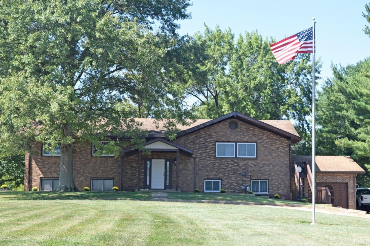 F.C. Tucker Emge Homes for Sale 6209 N Ford Road Mount Vernon IN