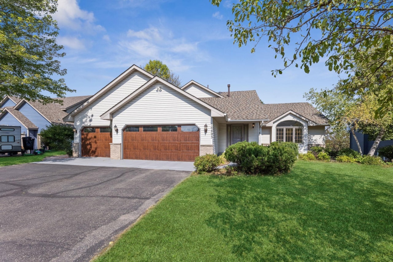 16893 Jasper Path Lakeville, MN 55044 MLS 6402964