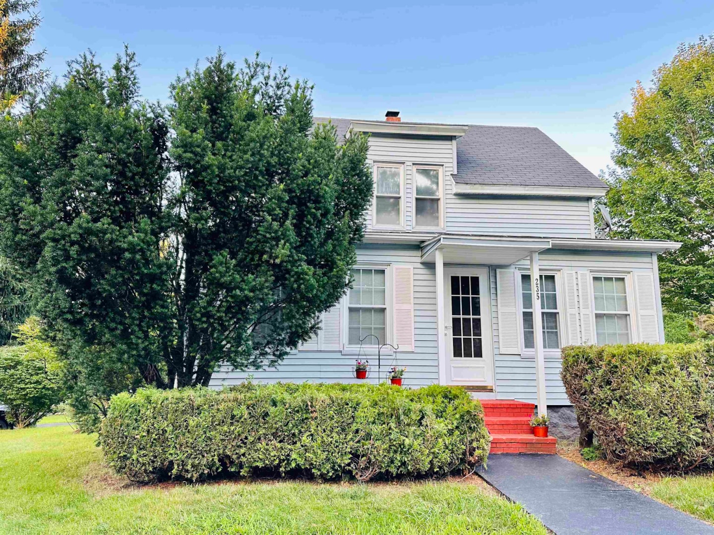 NHRealtyGals New Hampshire Real Estate REMAX Karin Provencher NH Realty