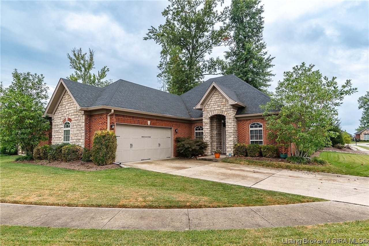 1714 Bay Hill Place Henryville, IN 47126 MLS 2023010532