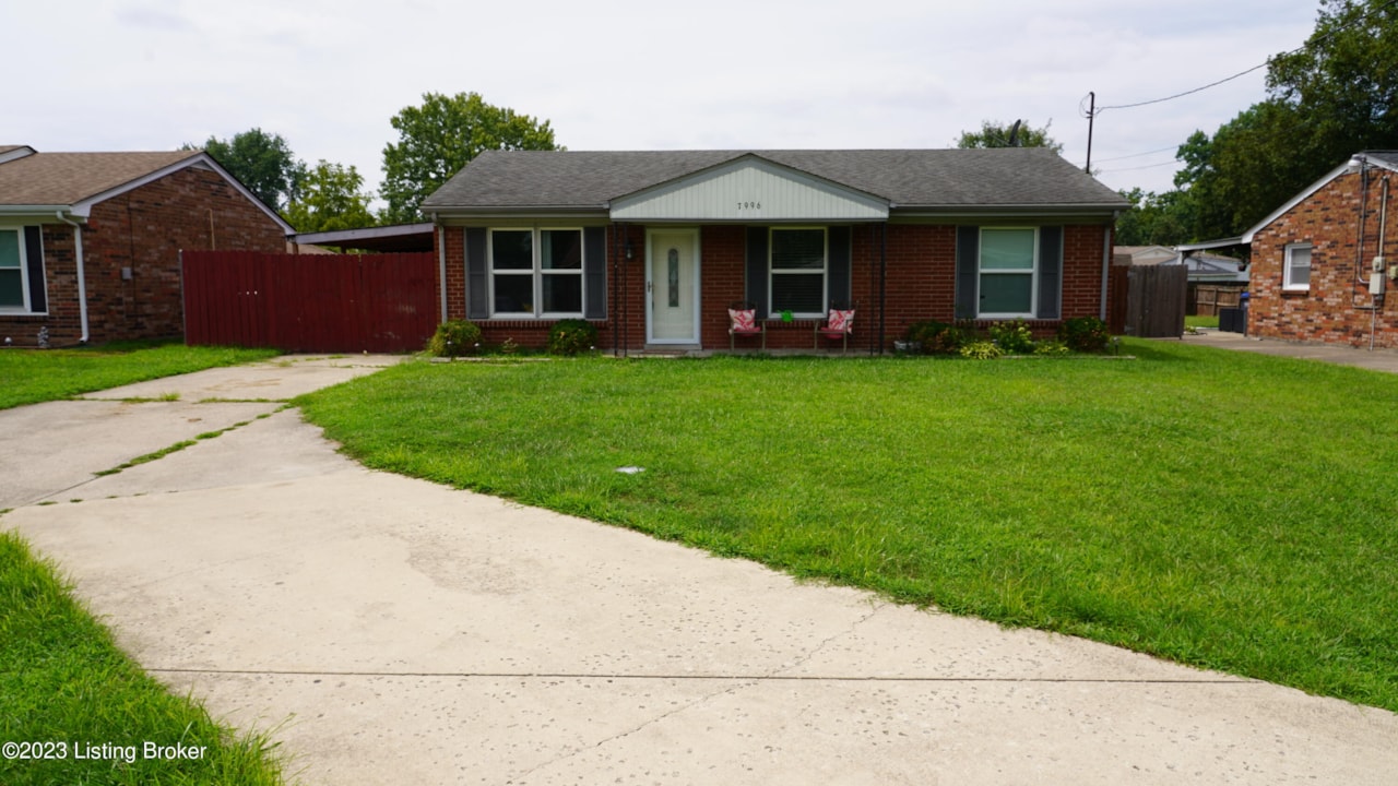 7996 Woodbury Dr Louisville KY 40219 home for sale MLS 1646041