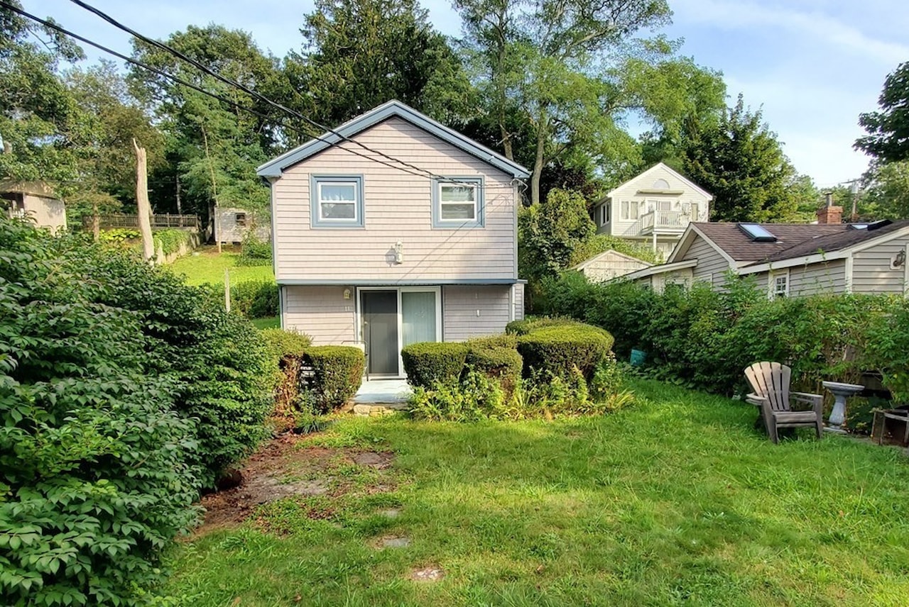 11 Smaland Lane Plymouth, MA 02360 MLS 73158596