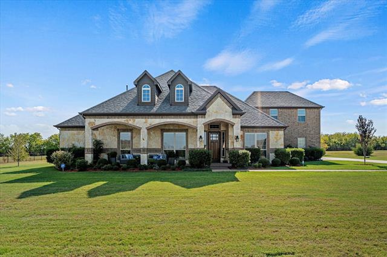 262 Chisholm Ridge Drive, Rockwall, TX 75032