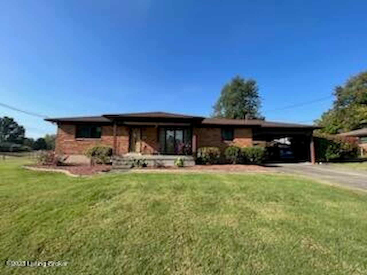 6101 Arlone Ct Louisville KY 40216 home for sale MLS 1646485