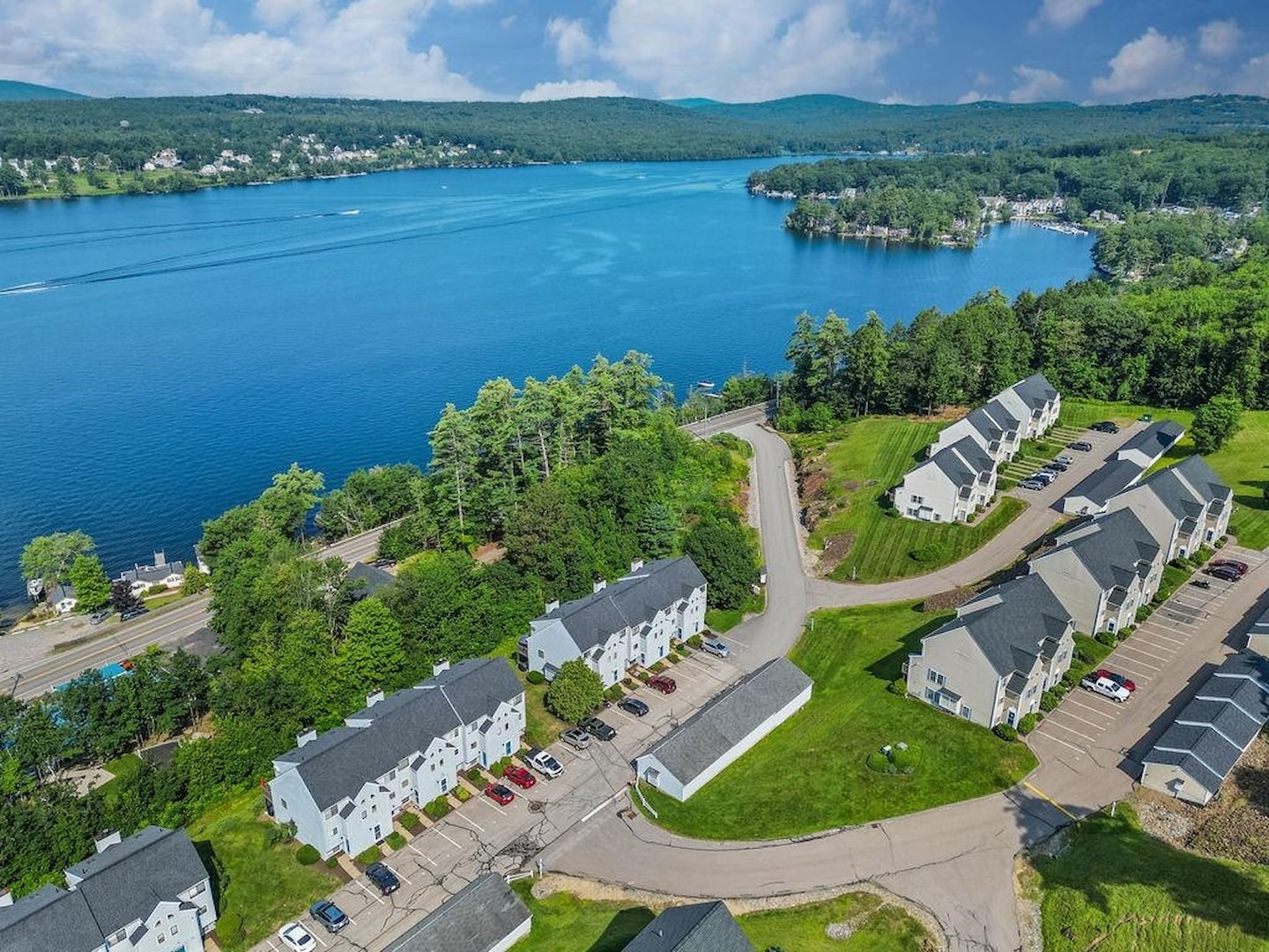 53 Evergreens Dr 4 Laconia 03246 NH condo for sale 320,000 4962728