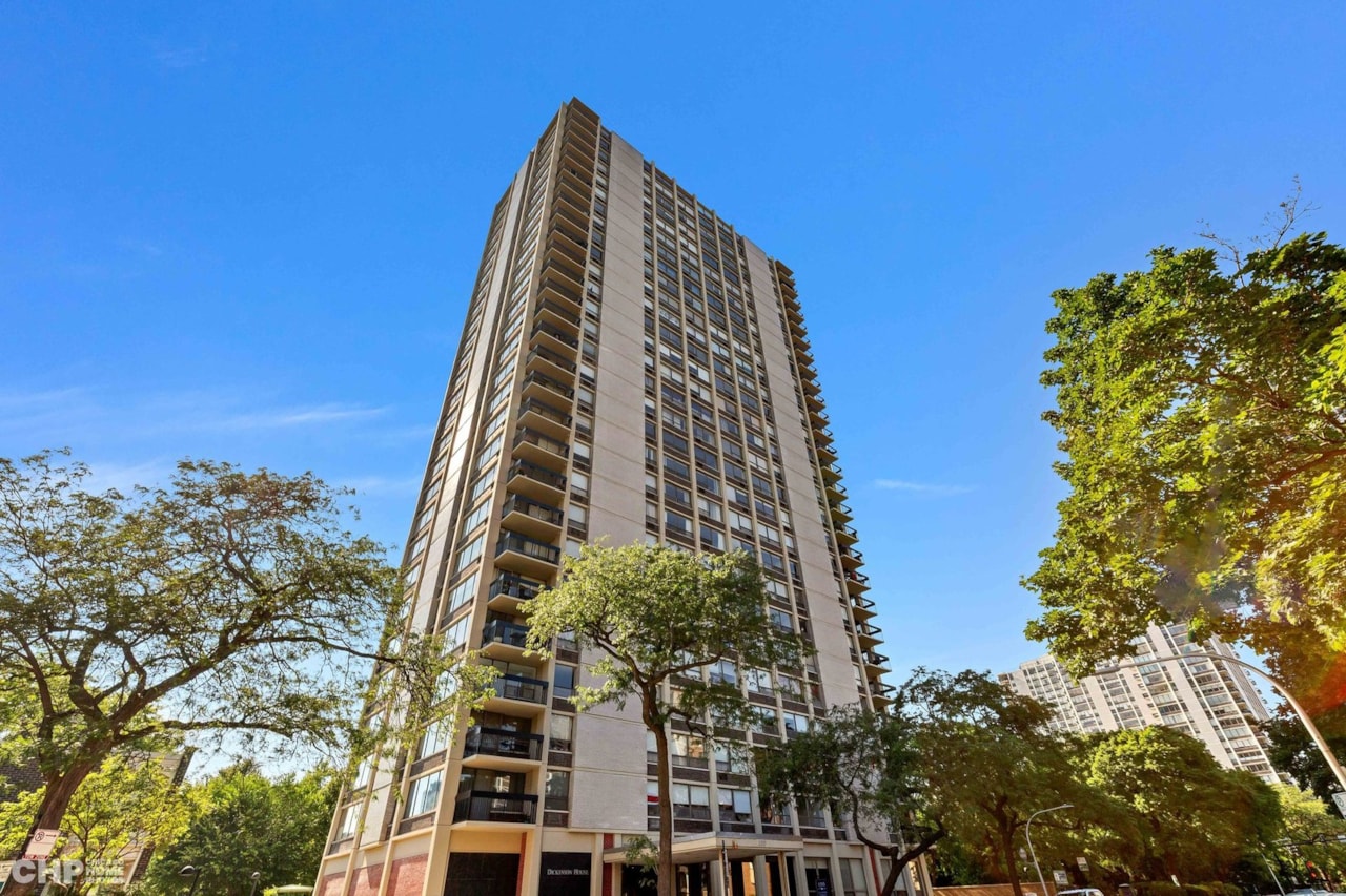 MLS 11898477at 1355 N Sandburg Terrace 2302D Chicago 60610 Offered