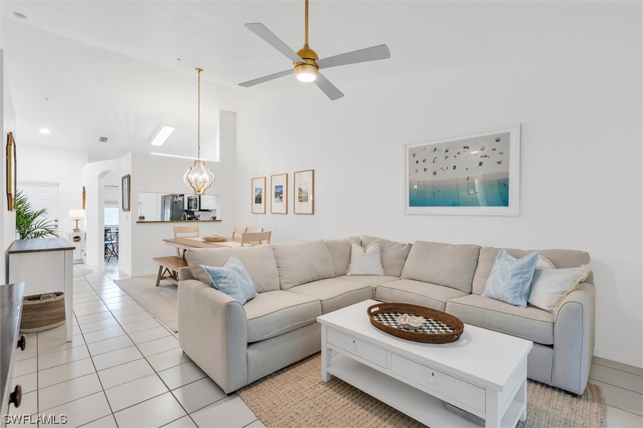 6625 Huntington Lakes Circle 204 Naples, FL 34119 MLS 223071819