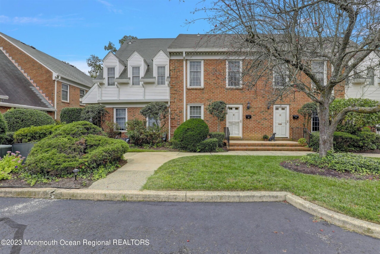 38 Wyckham Rd Spring Lake Heights, NJ 07762 MLS 22327566