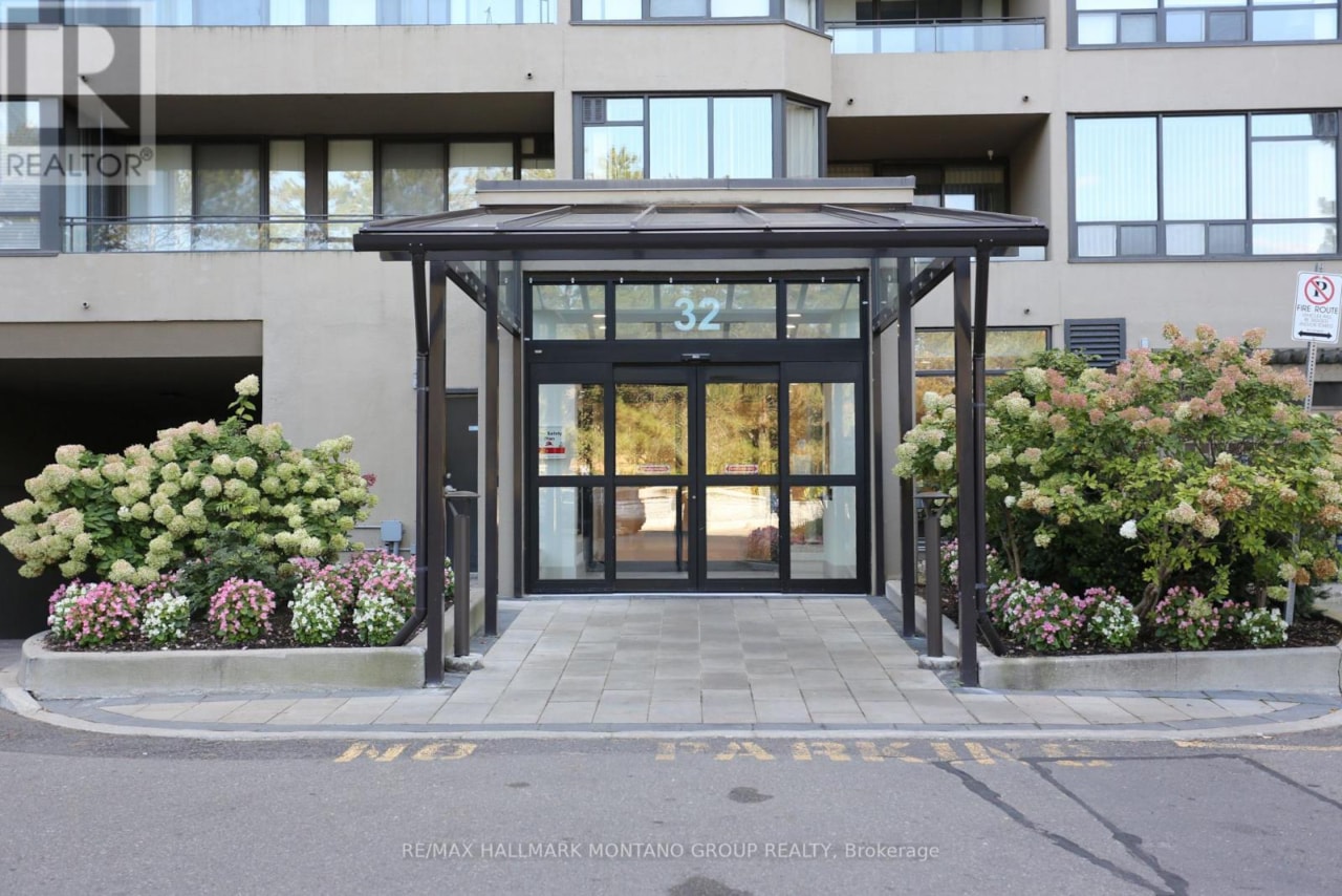 32 Clarissa Drive, Richmond Hill, ON L4C9R7 MLS N7050226