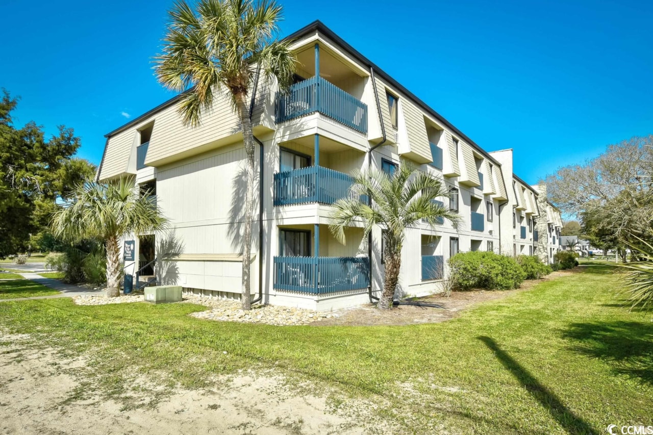 405 21st Ave. S 2D North Myrtle Beach, SC 29582 MLS 2320519