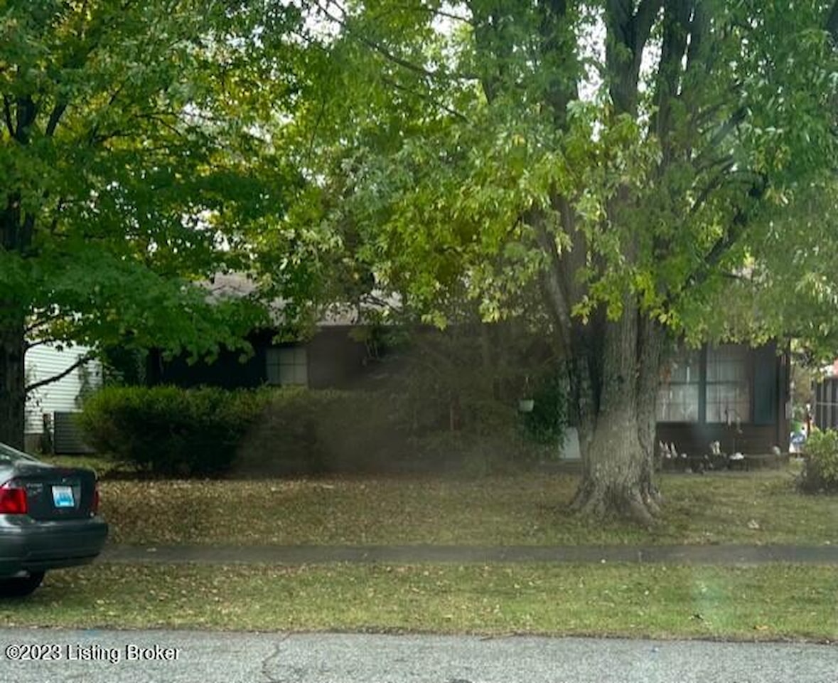 5500 Hasbrook Dr Louisville KY 40229 home for sale MLS 1647284