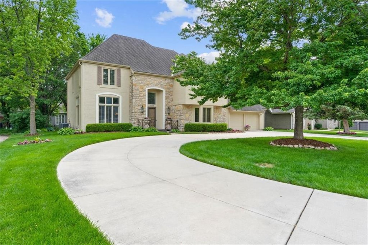 4055 W 124th Terrace Leawood, KS 66209 MLS 2455838