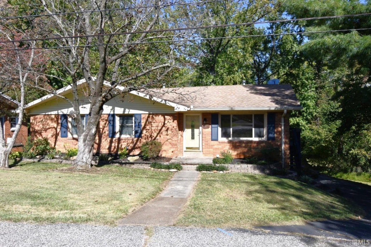 F.C. Tucker Emge Homes for Sale 630 Bartlett Drive Newburgh IN