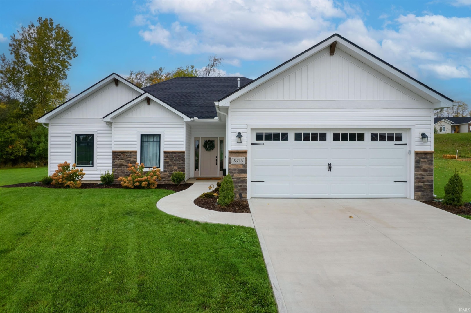 2315 Lark Lane Warsaw, IN 46580 MLS 202337924