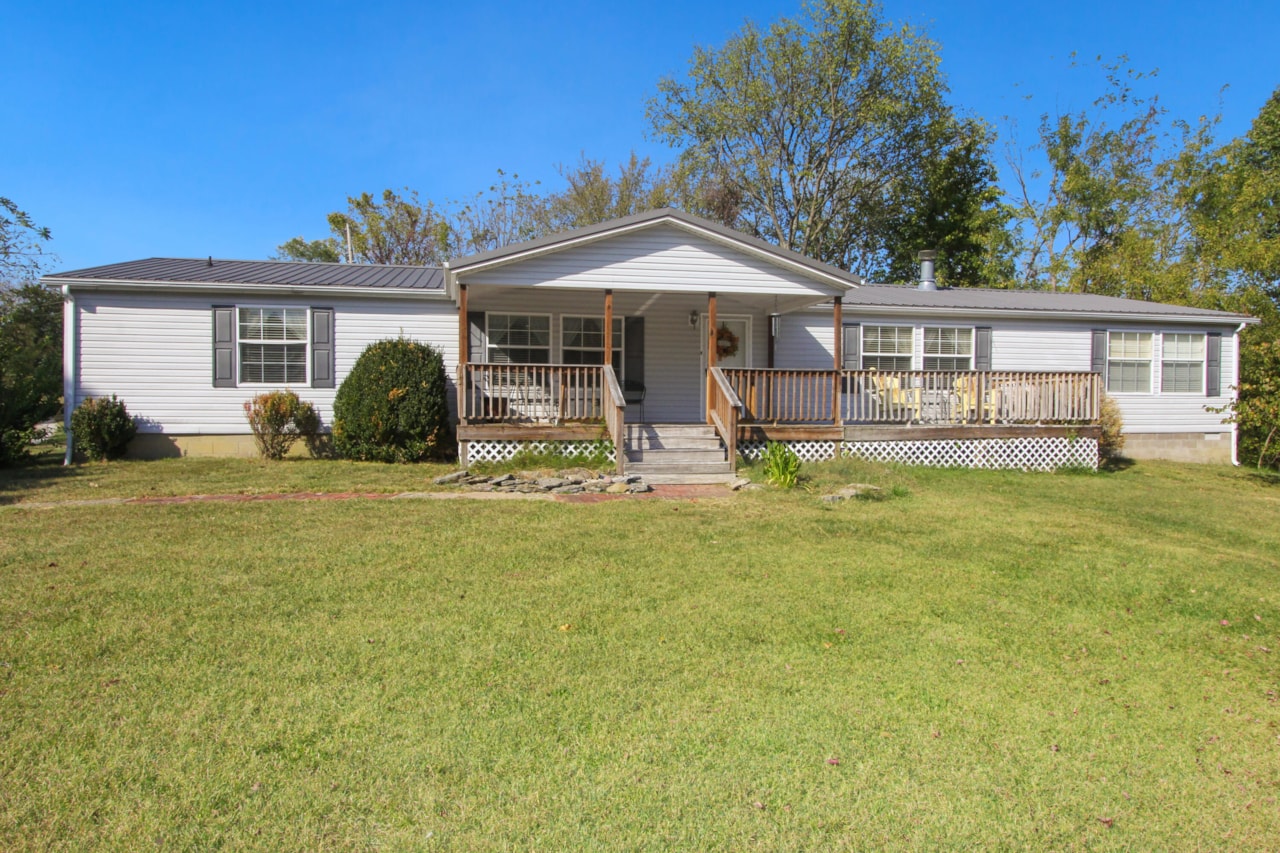 2300 Alton Station Rd Lawrenceburg, KY 40342 MLS 23020063