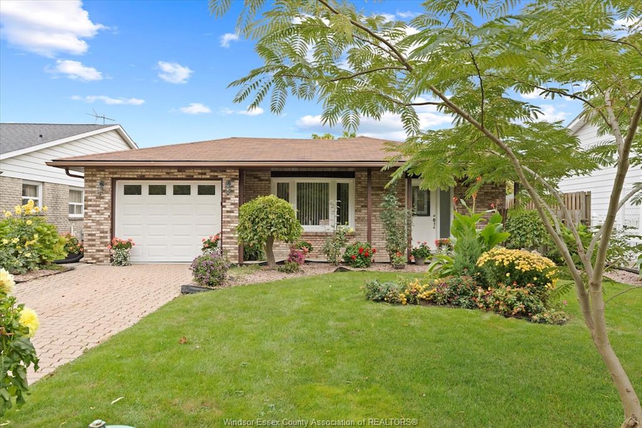 246 Pearson Harrow, ON N0R 1G0 MLS® 23021393