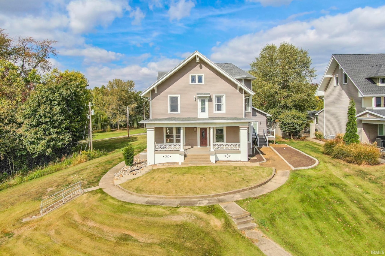 670 E Jennings Street Newburgh, IN 47630 MLS 202337904