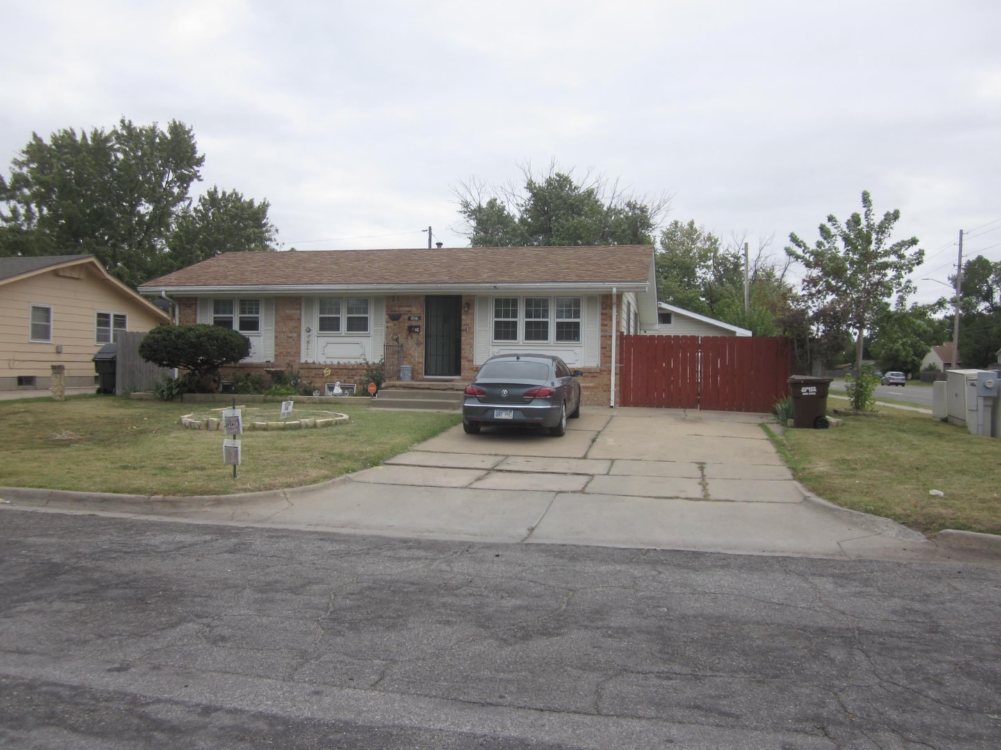 Homes for Sale in 2427 W 29th St Wichita, KS