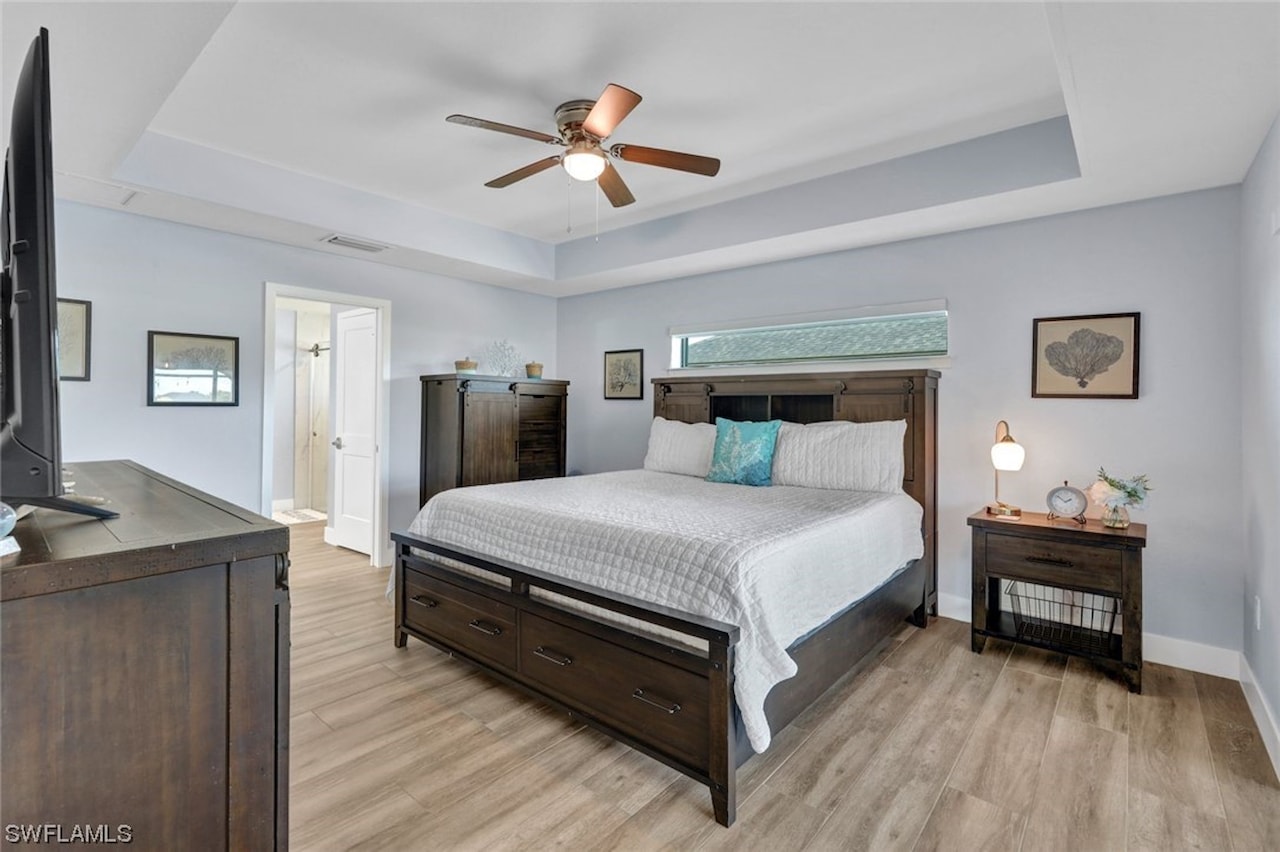 2733 SW 11th Ave Cape Coral, FL 33914 MLS 223077595