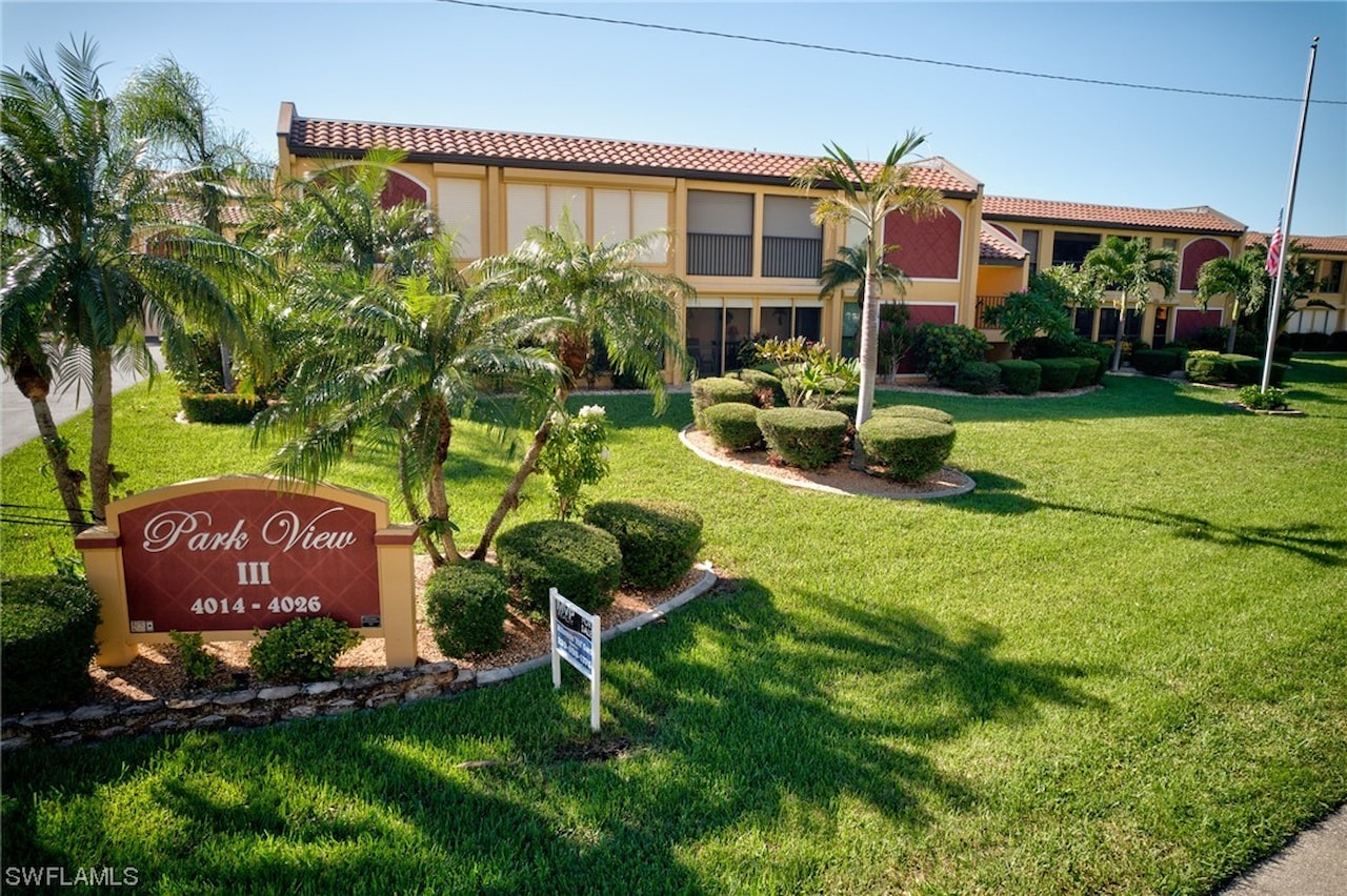 4020 SE 20th Place F2 Cape Coral, FL 33904 MLS 223077994