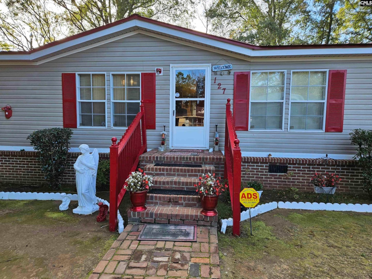 127 Newtown Road Eastover, SC 29044 MLS 572781