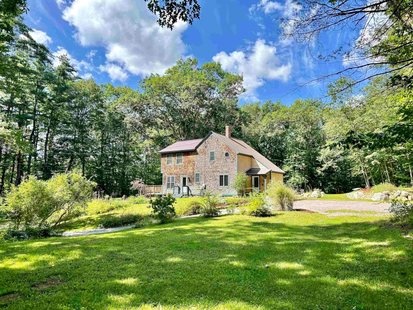 12 Starrett Rd Bennington 03442 NH home for sale 400,000 4967796