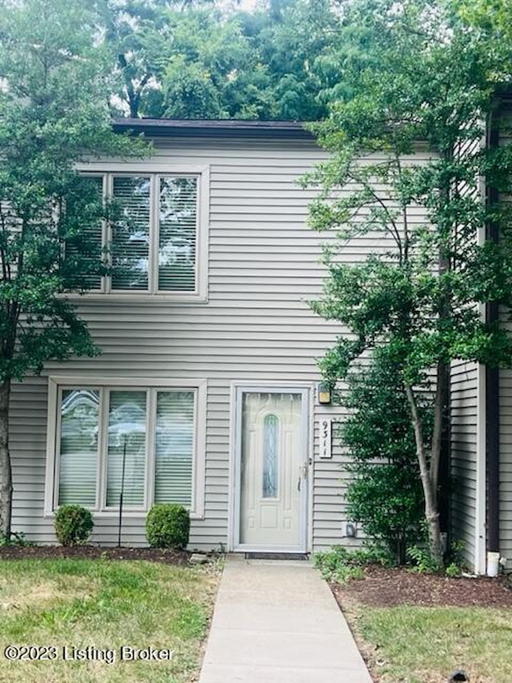 9311 Loch Lea Ln 3 Louisville, KY 40291 MLS 1643666