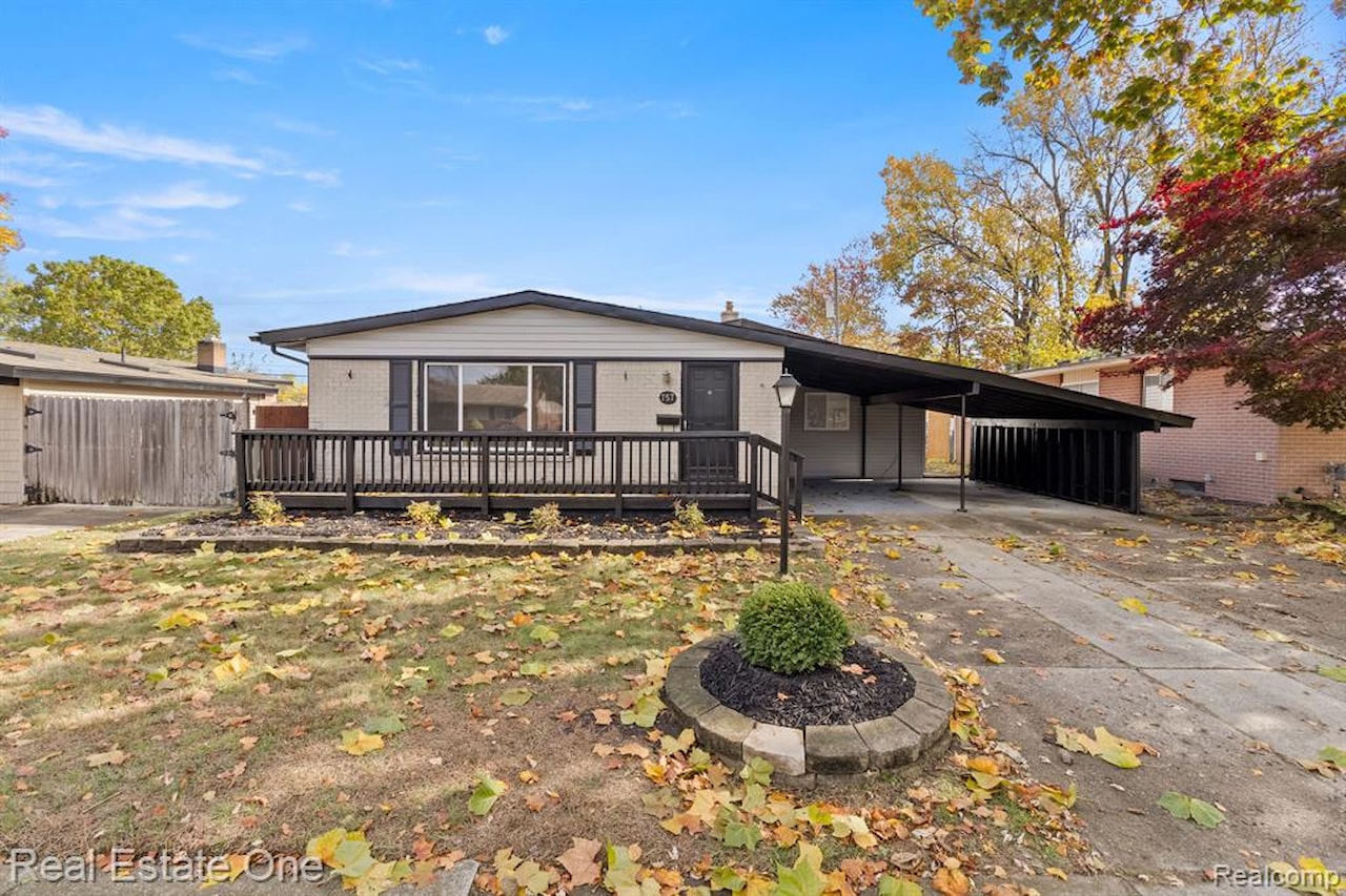 757 Darwin St Westland, MI 48186 home for sale, MLS20230091824