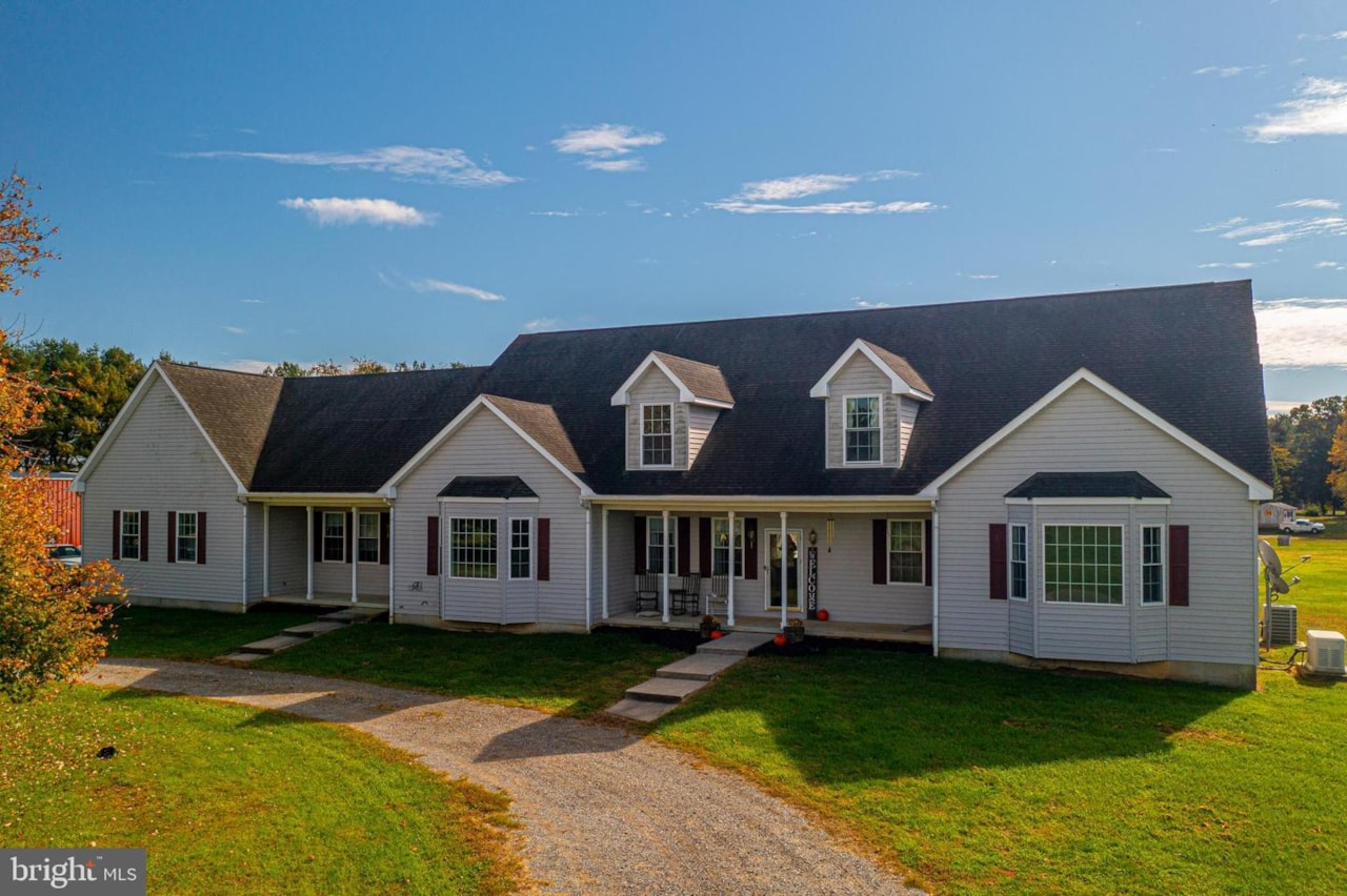 32 Charles Ln Warwick MD is a home for sale BEACHLIFE