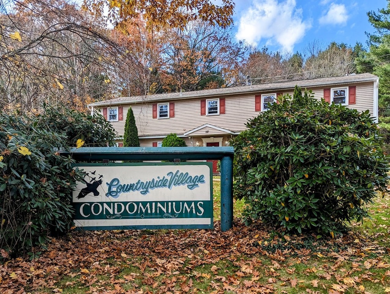 Countryside Village Condominiums Charlton, 117 Stafford St 63, MA