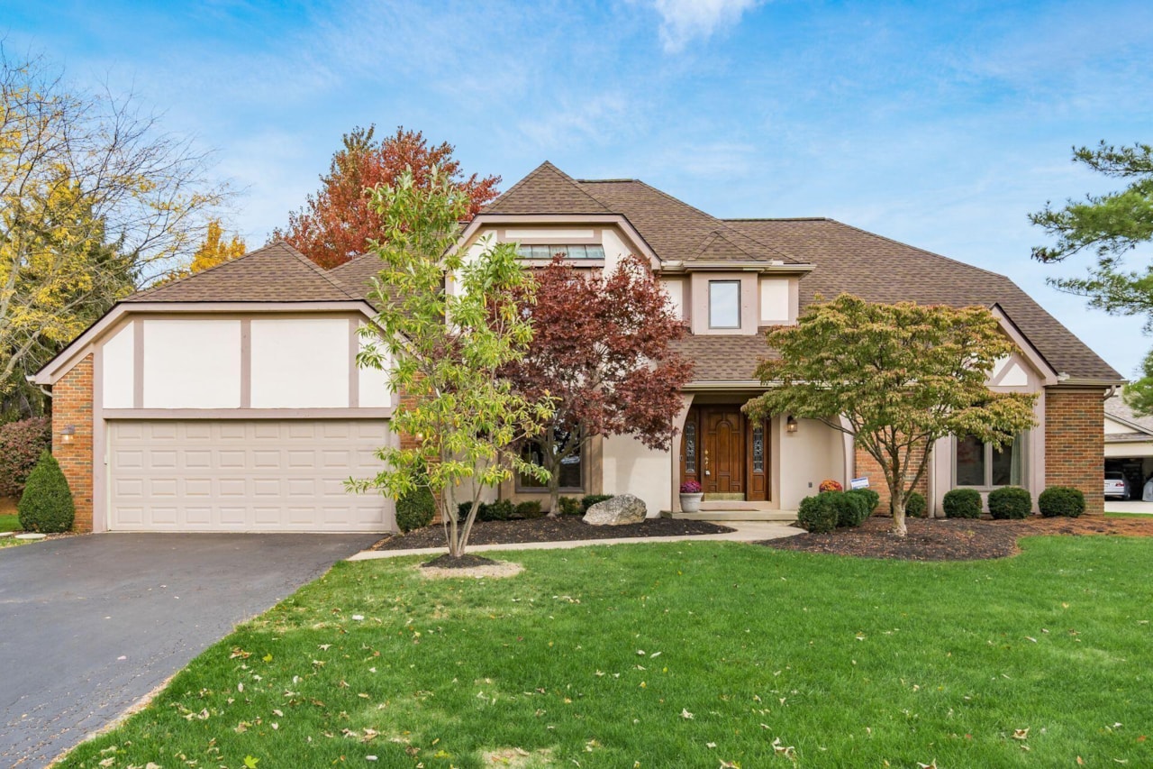 6168 Abbotsford Drive Dublin, OH 43017 Vision Realty Inc.