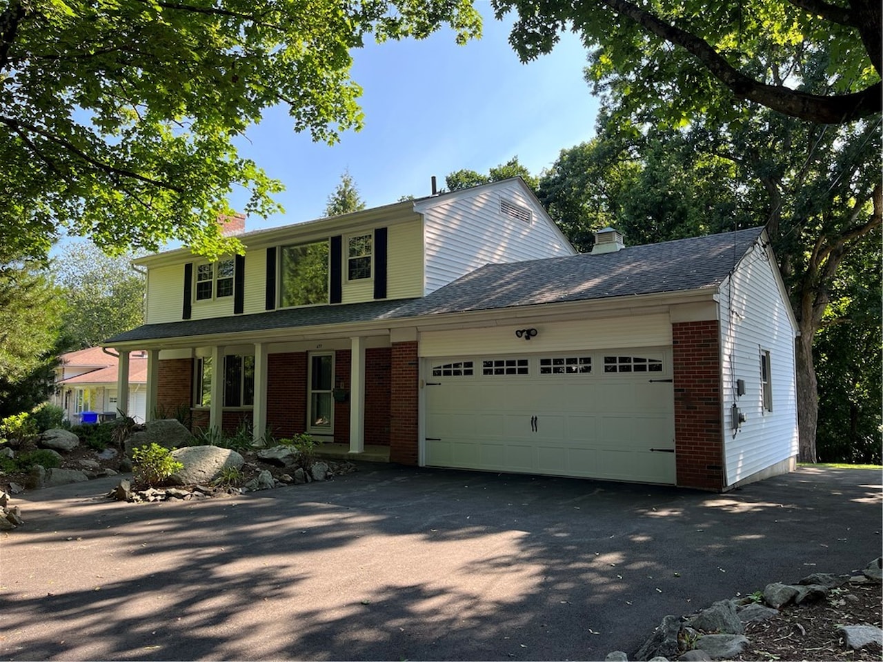 697 Woodward Rd North Providence, RI 02904 MLS 1336920