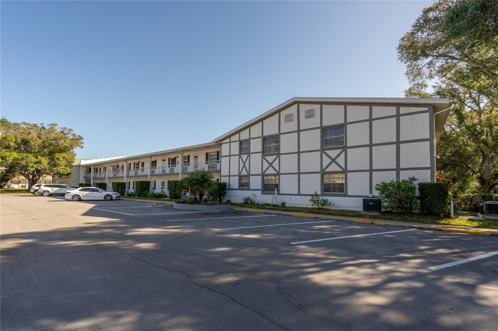 600 Glennes Ln 203 Dunedin, FL 34698 MLS U8218947