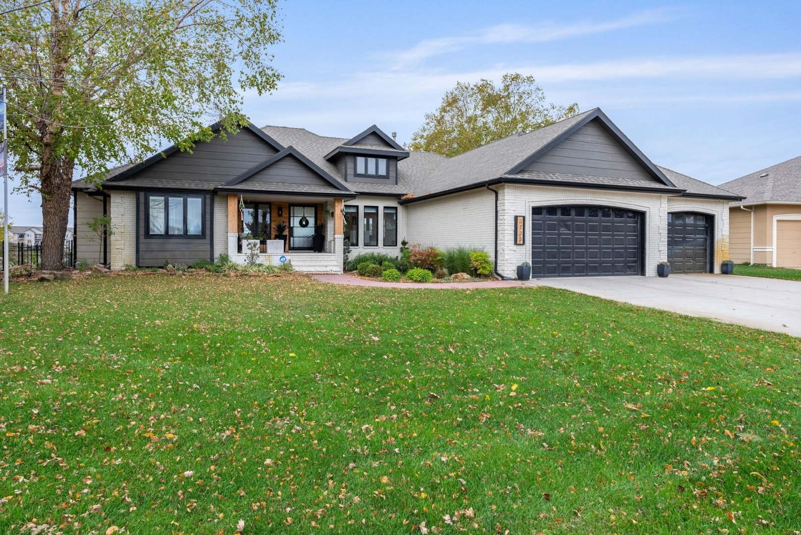 Homes for Sale in 3133 N Ridge Port Cir Wichita, KS