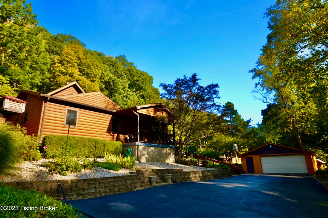 3621 Blevins Gap Rd Louisville, KY 40272 MLS 1646073