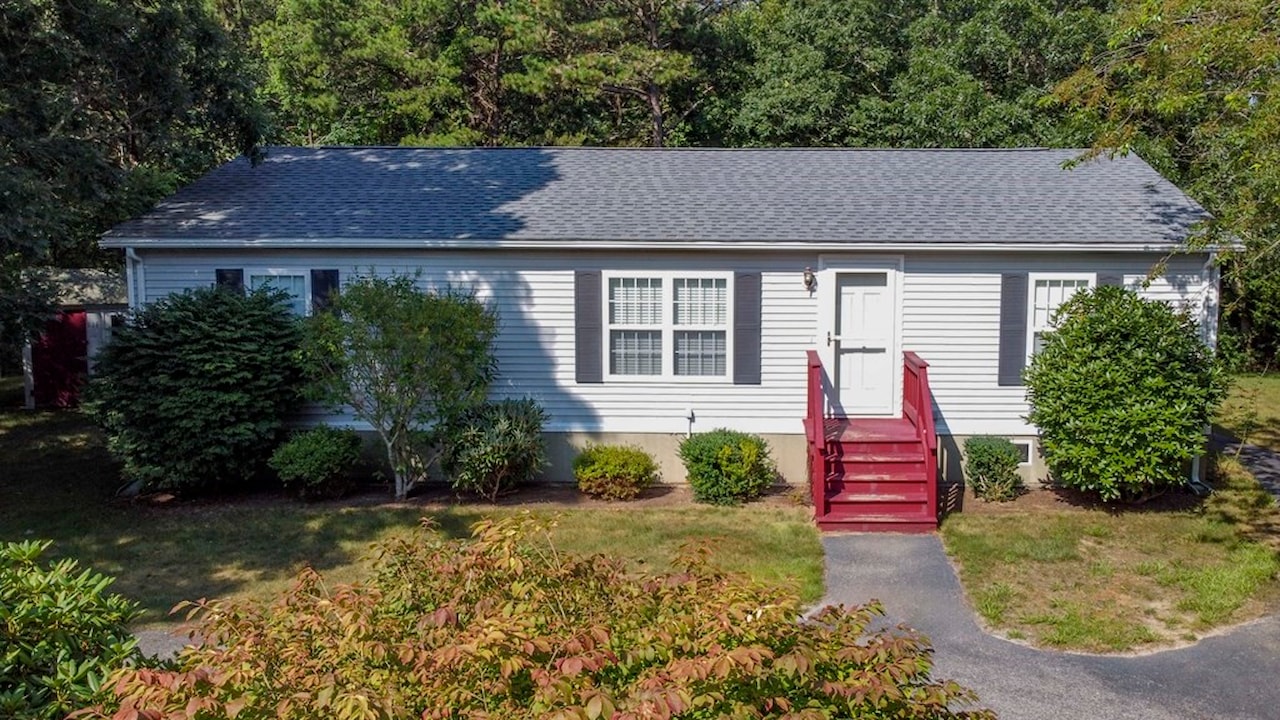 141 Old Ponds Road, Plymouth, MA 02360 311,000 MLS73141492